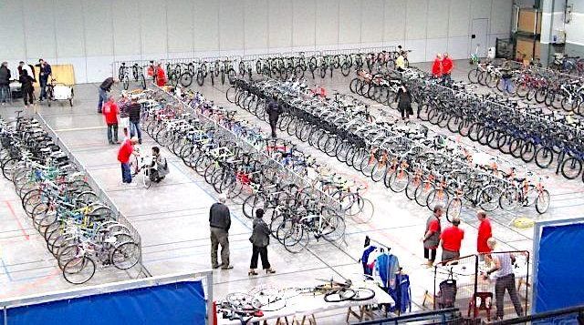 PETITE REINE - Près de 1.000 vélos d’occasion en vente à Auch